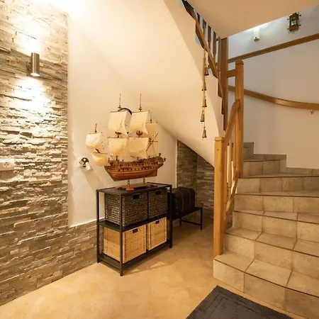 Pleasant Apartment *