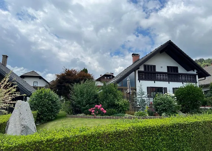 アパート Pleasant ブレッド