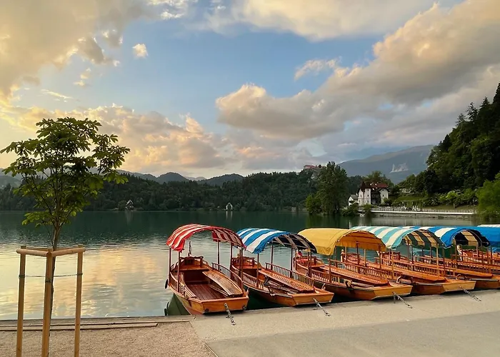 Pleasant アパート