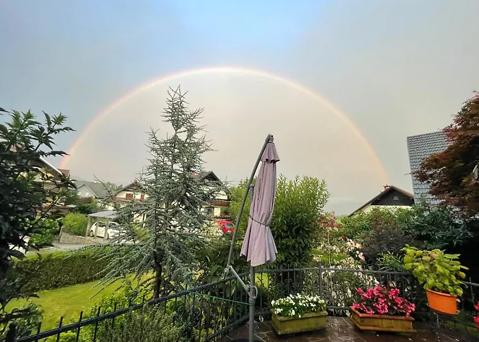 Pleasant アパート